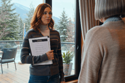 They Forgot To Invite Με Το Christmas, So I Bought Myself A Mountain. When They Showed Up With A Locksmith To Steal It For My Brother, They Thought I Was Alone. They Had No Idea I Had A Lawyer, Cameras, And A Deputy On My SIDE…