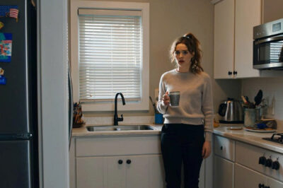 ‘Flights Are $860 Each,’ Mom Said. ‘If You Can’t Afford It, Stay Behind.’ I Nodded. That Night, My Phone Buzzed-$11,940 In Business-Class Tickets Charged To My Card While I SLEPT.